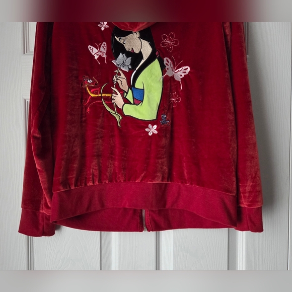NWOT Disney Mulan Red Velvet Hoodie size SM - Picture 8 of 11